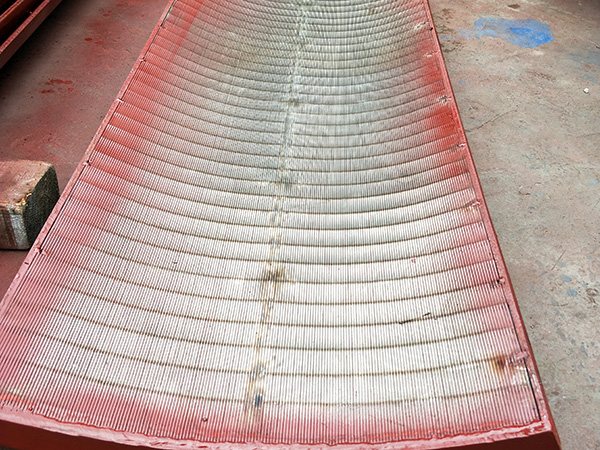 弧形篩網(wǎng)圖片3